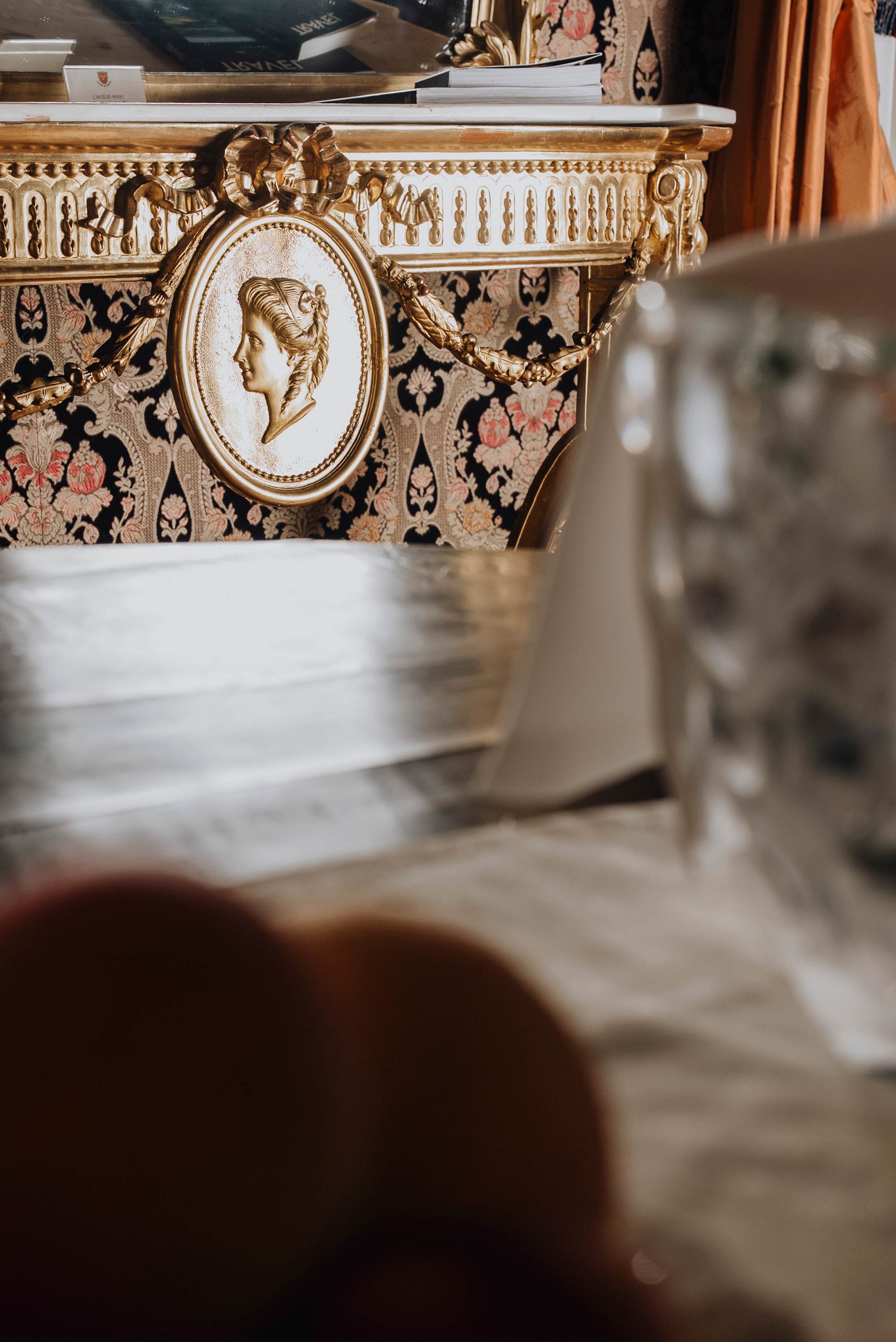 decor image
